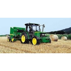 Многофункциональный минитрактор John Deere 5215 в Великом Новгороде