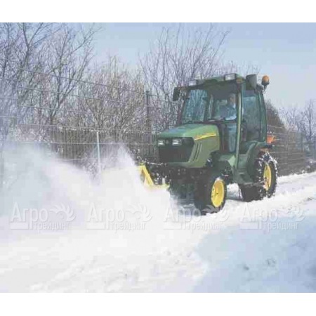 Снегоотбрасыватель для тракторов John Deere  в Великом Новгороде